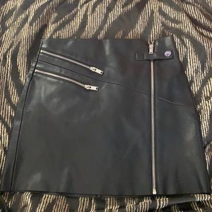 Black faux leather Zara zipper skirt